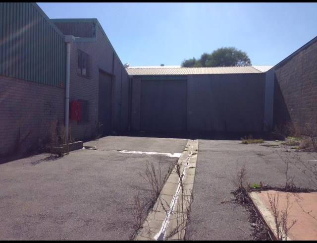 1,300M² WAREHOUSE TO LET IN AIRPORT INDUSTRIA